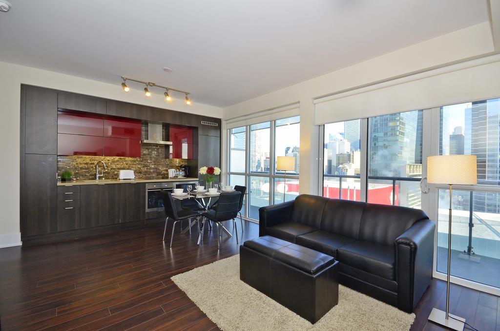 Atlas Suites - Cn Tower & Convention Centre Toronto Habitación foto