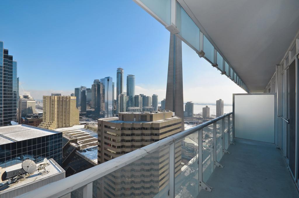 Atlas Suites - Cn Tower & Convention Centre Toronto Habitación foto