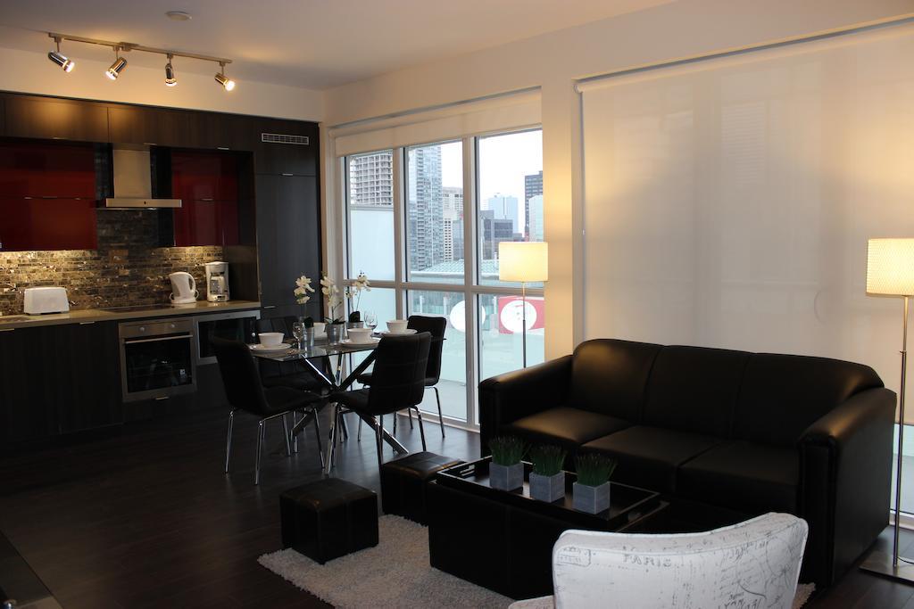 Atlas Suites - Cn Tower & Convention Centre Toronto Habitación foto